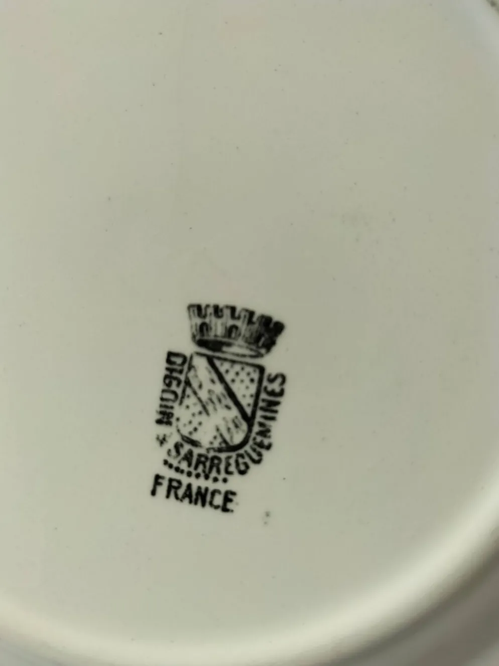 Série complète 12 assiettes Digoin Sarreguemines – Les 12 mois (1900-1920)