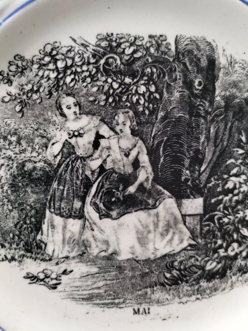 Série complète 12 assiettes Digoin Sarreguemines – Les 12 mois (1900-1920)