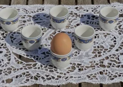 Série 6 coquetiers Vintage en porcelaine anglaise - manufacture Churchill
