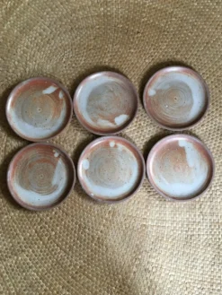 Série de 6 assiettes à dessert en grès