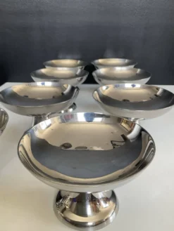 Série de 8 coupes à glace vintage en inox