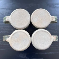 Série de 4 mugs en grès