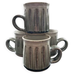 Série de 4 mugs en grès