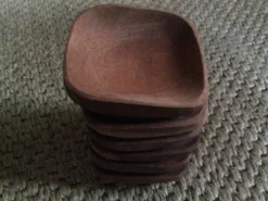 Série de 6 ramequins en bois