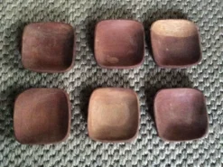 Série de 6 ramequins en bois