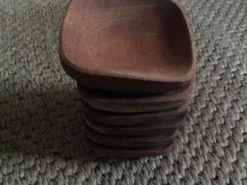 Série de 6 ramequins en bois