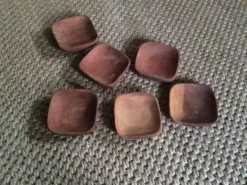 Série de 6 ramequins en bois