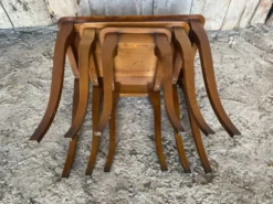 Série de 3 tables gigognes anciennes style louis xv bois vintage