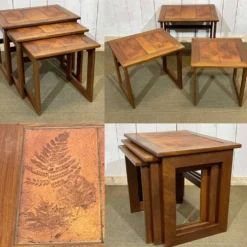 Série de 3 tables gigognes en teck et dessus carrelé