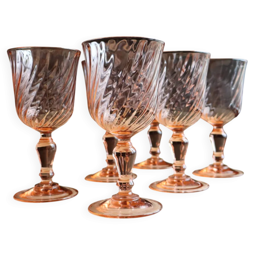 Série de 6 verres à pied Rosaline en verre rose torsadé – Arcoroc France