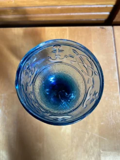 Série 4 Verres À Pied Verre Moulé Bleu Décor Marine Années 60 Vintage