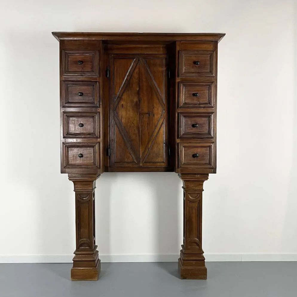 Stipo Monetiere, Piemont XVIIe meuble cabinet à 8 tiroirs, en noyer, Italie