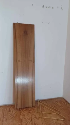 String style shelves