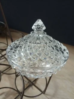Sucrier ancien en cristal d'Arques