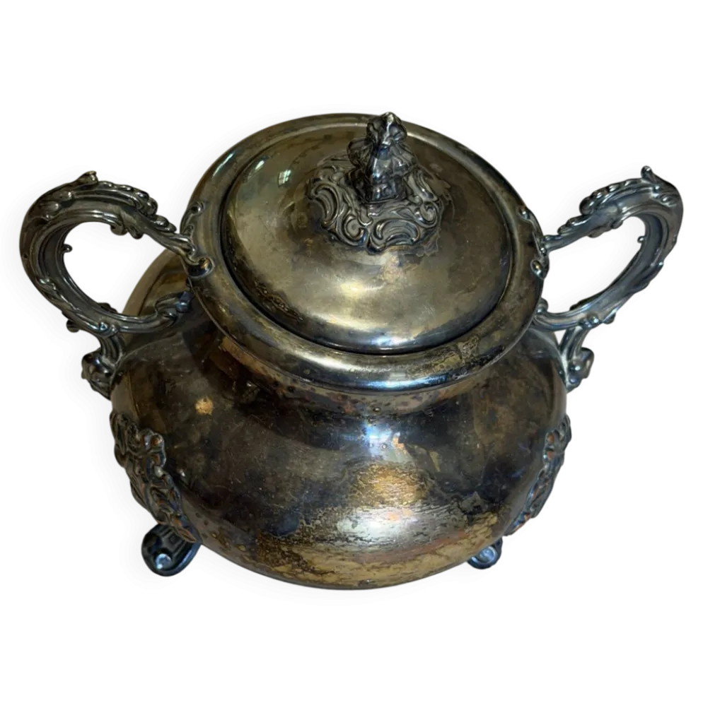 Sucrier ancien en métal argenté, style rocaille