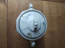 Sucrier ancien en porcelaine base décagonale