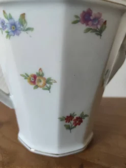 Sucrier ancien en porcelaine base décagonale