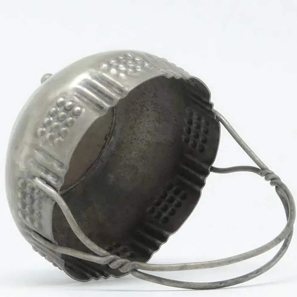 Sucrier Art Déco, en laiton argenté, Pologne, années 1920