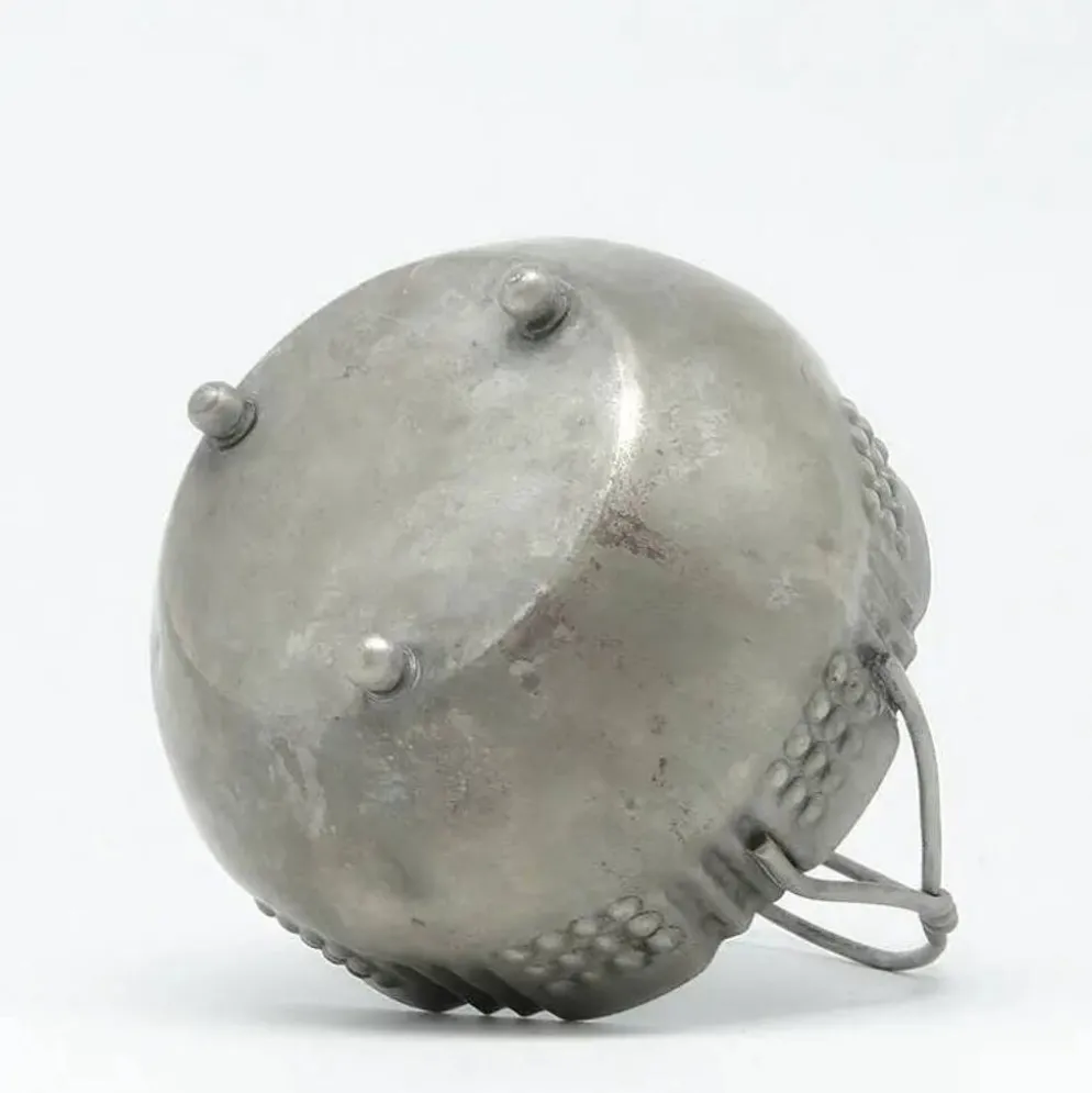 Sucrier Art Déco, en laiton argenté, Pologne, années 1920