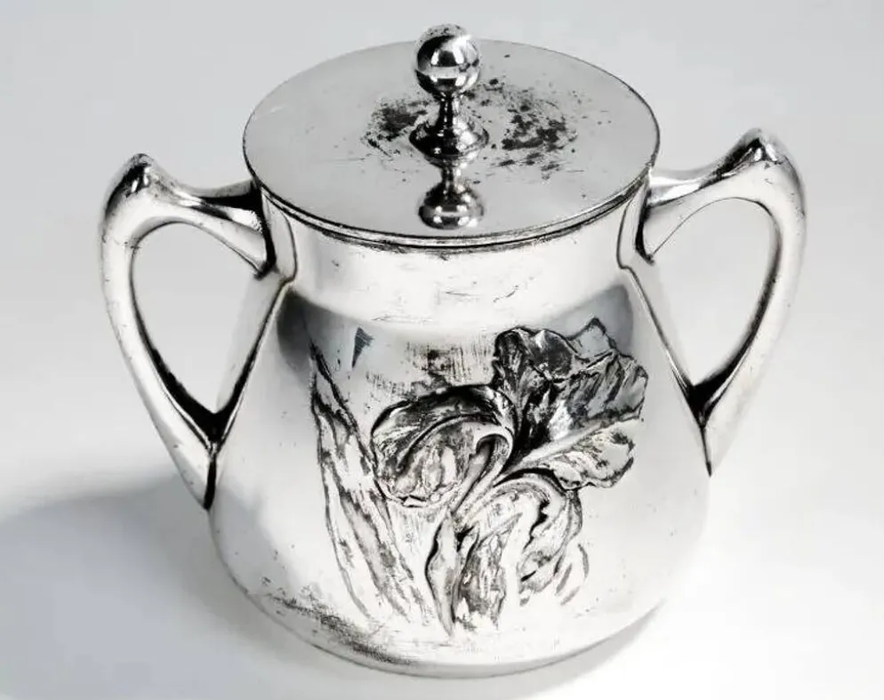 Sucrier Art Nouveau, en laiton argenté, Pologne, années 1920