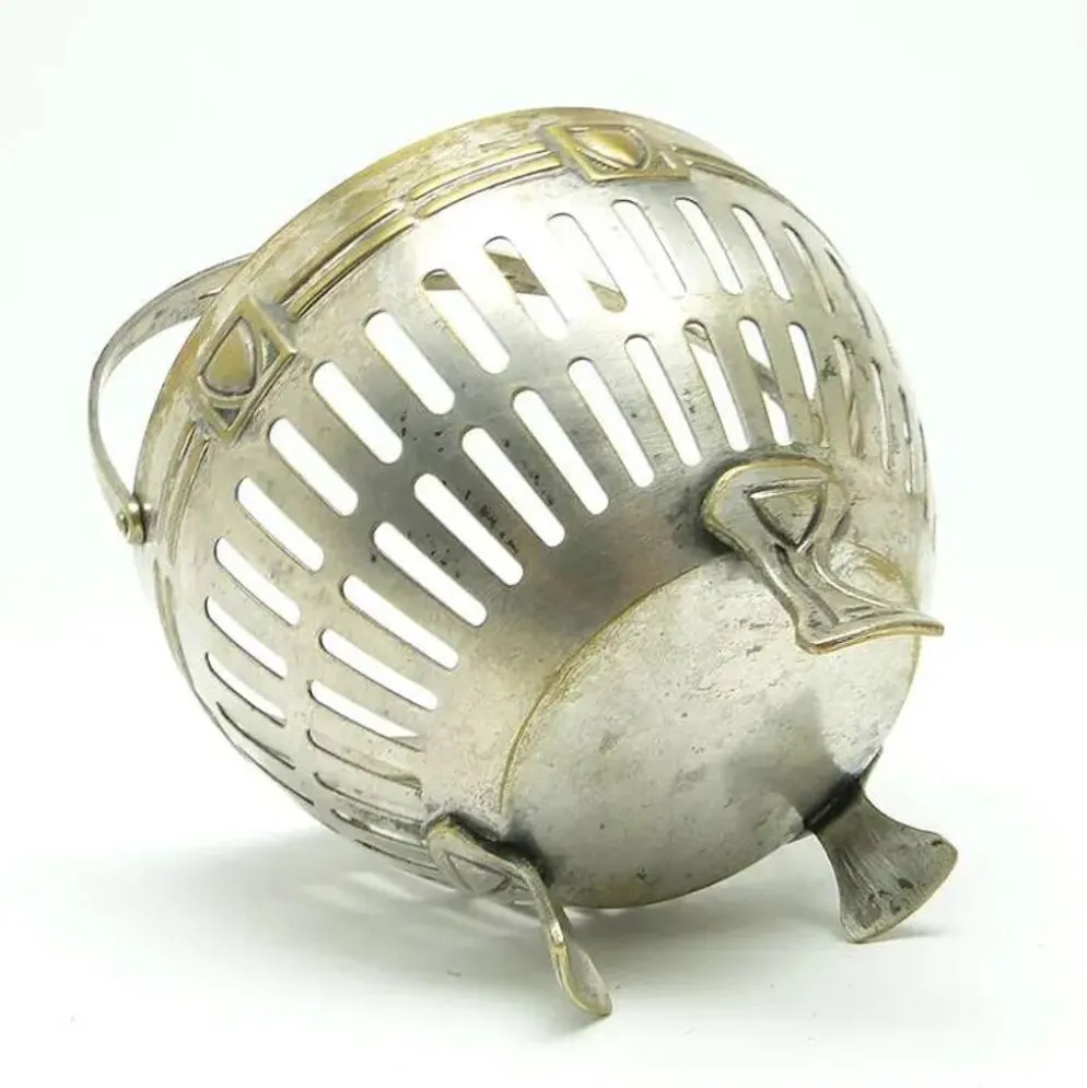 Sucrier, Art Nouveau, laiton argenté, Suède, début du 20e siècle