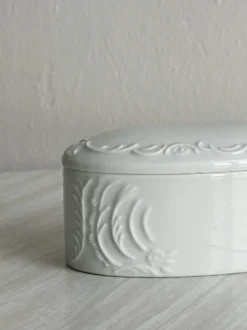 Sucrier à couvercle en porcelaine de Limoges
