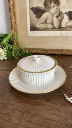 Sucrier en porcelaine fine Mehun