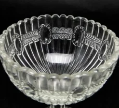 Sucrier en verre pressé en forme de panier, Ząbkowice, Pologne, années 1970