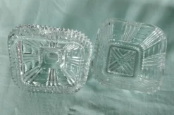 Sucrier en verre taillé