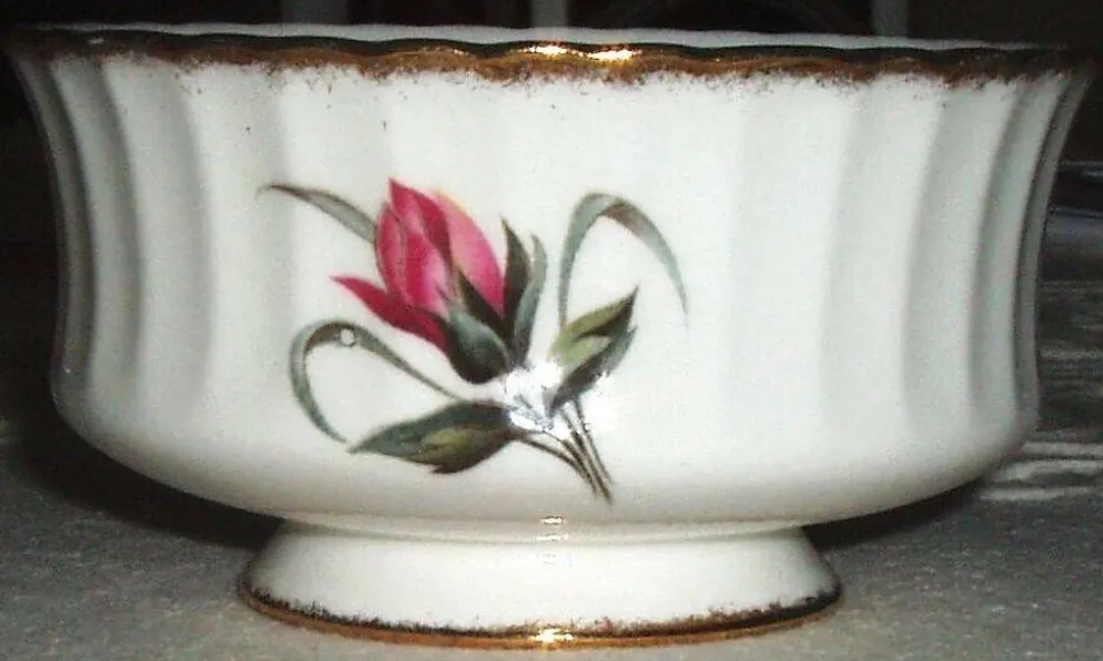 Sucrier et son pot de lait Paragon by appointment to Her Majesty the Queen