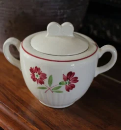 Sucrier faïence Jacques Lunéville fleurs rouges Art Deco