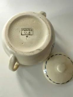Sucrier HBCM modèle Paradis en terre de fer décor panier bleu
