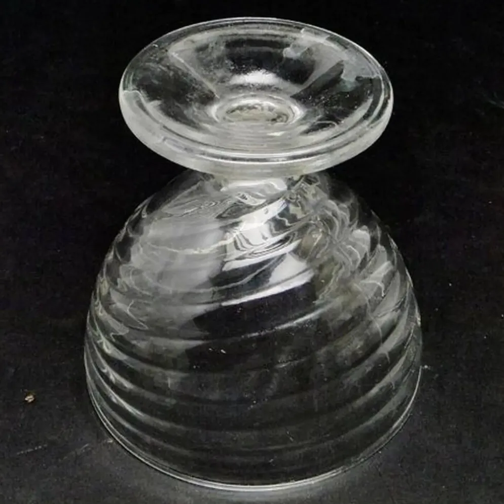 Sucrier moderniste, en verre transparent, Ząbkowice, Pologne, années 1970