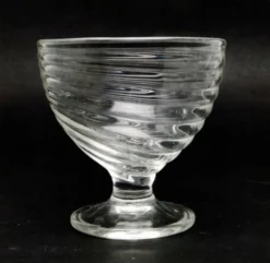 Sucrier moderniste, en verre transparent, Ząbkowice, Pologne, années 1970