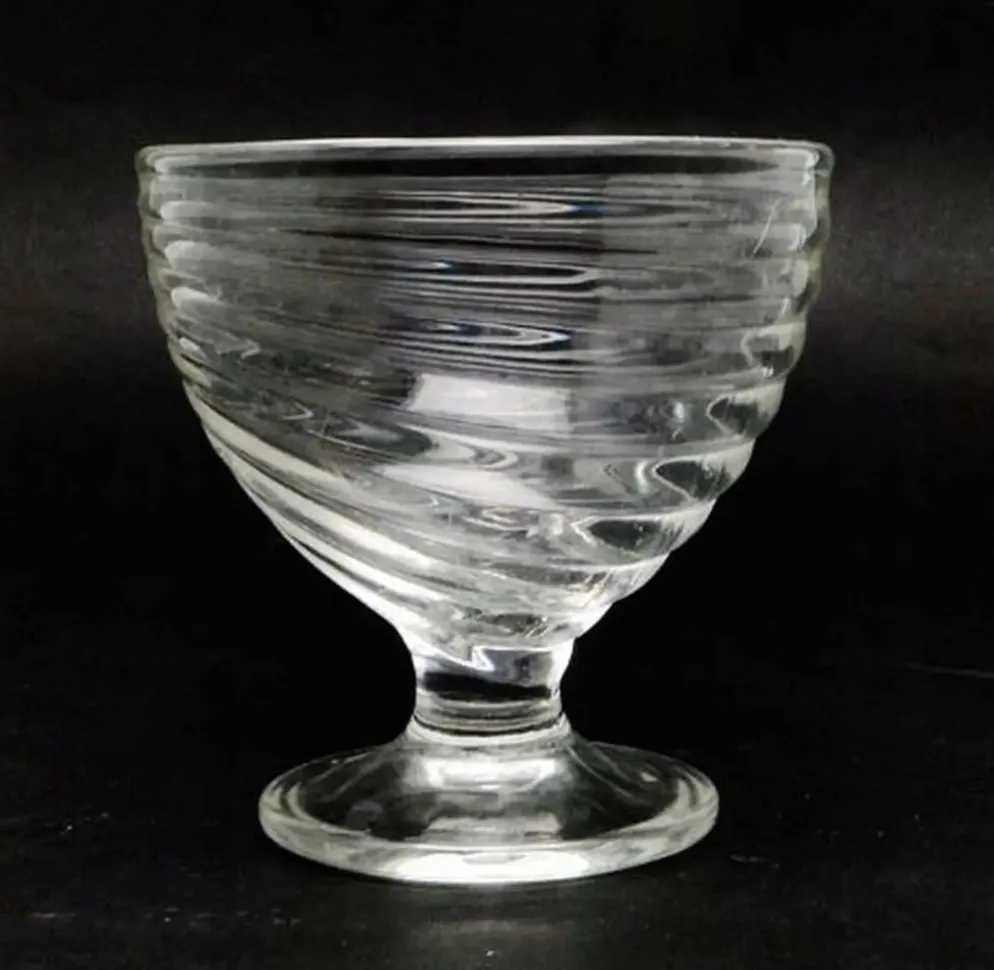 Sucrier moderniste, en verre transparent, Ząbkowice, Pologne, années 1970