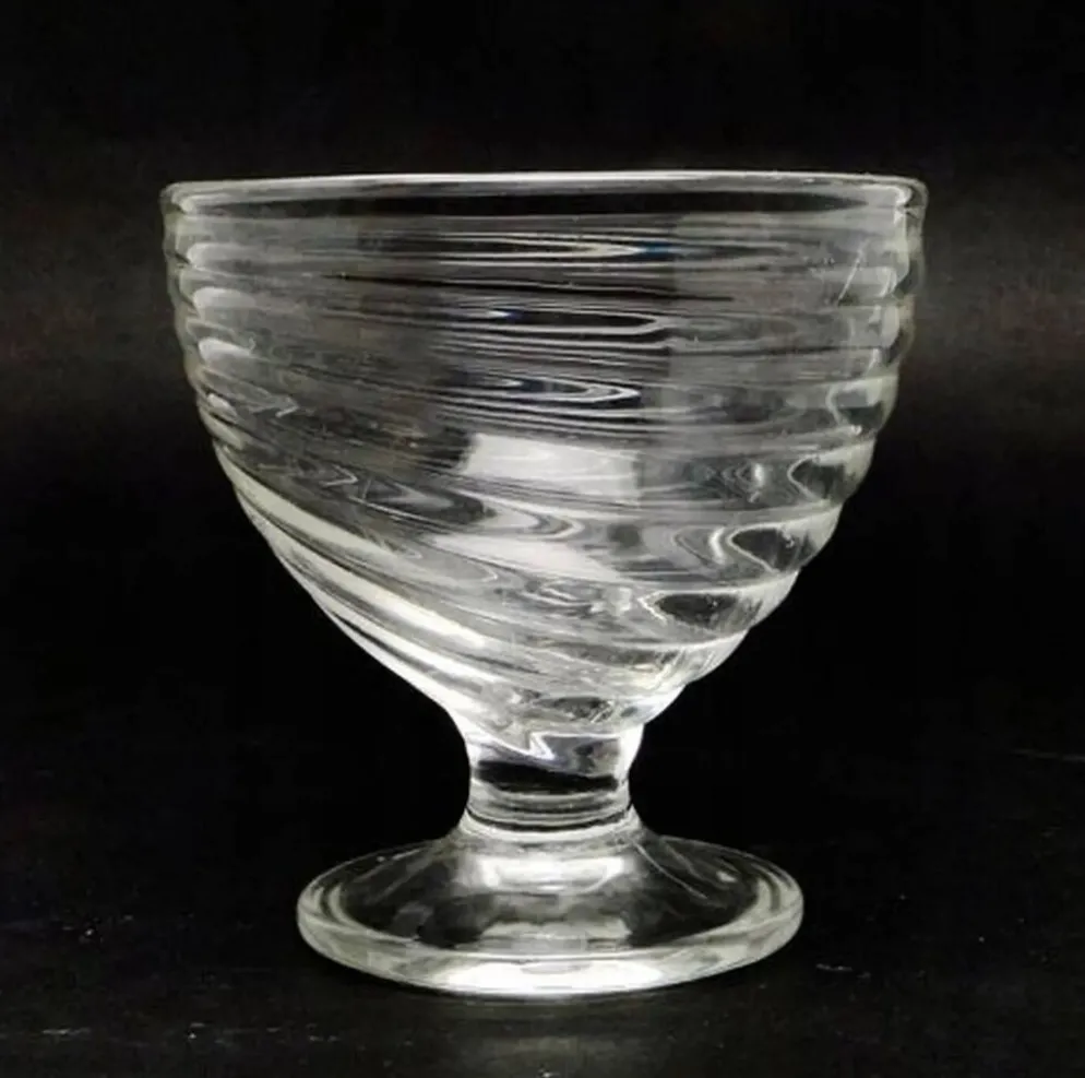 Sucrier moderniste, en verre transparent, Ząbkowice, Pologne, années 1970