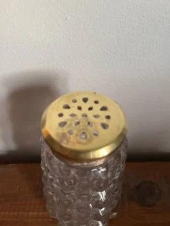 Sucrier saupoudreuse