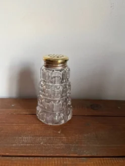 Sucrier saupoudreuse