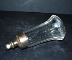 Sucrier saupoudreuse La Parfaite SGDG en verre et métal argenté art déco