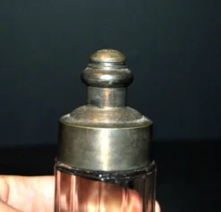 Sucrier saupoudreuse La Parfaite SGDG en verre et métal argenté art déco
