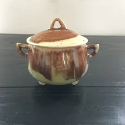 Sucrier tripode flammé