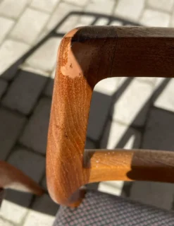 Suite de 4 chaises Niels Otto Møller modèle 79 en teck – J.L. Møllers