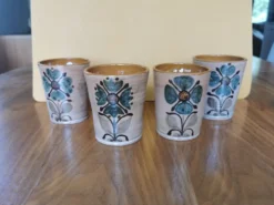 Suite de 4 mugs vintage