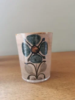 Suite de 4 mugs vintage