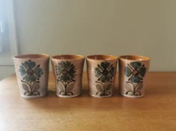Suite de 4 mugs vintage