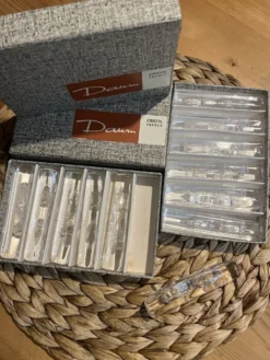 Suite de 12 porte-couteaux en cristal de Daum - 1960