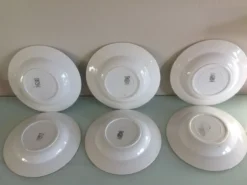 Suite de six assiettes creuses décor paniers de roses par Digoin Sarreguemines vintage années 50-60
