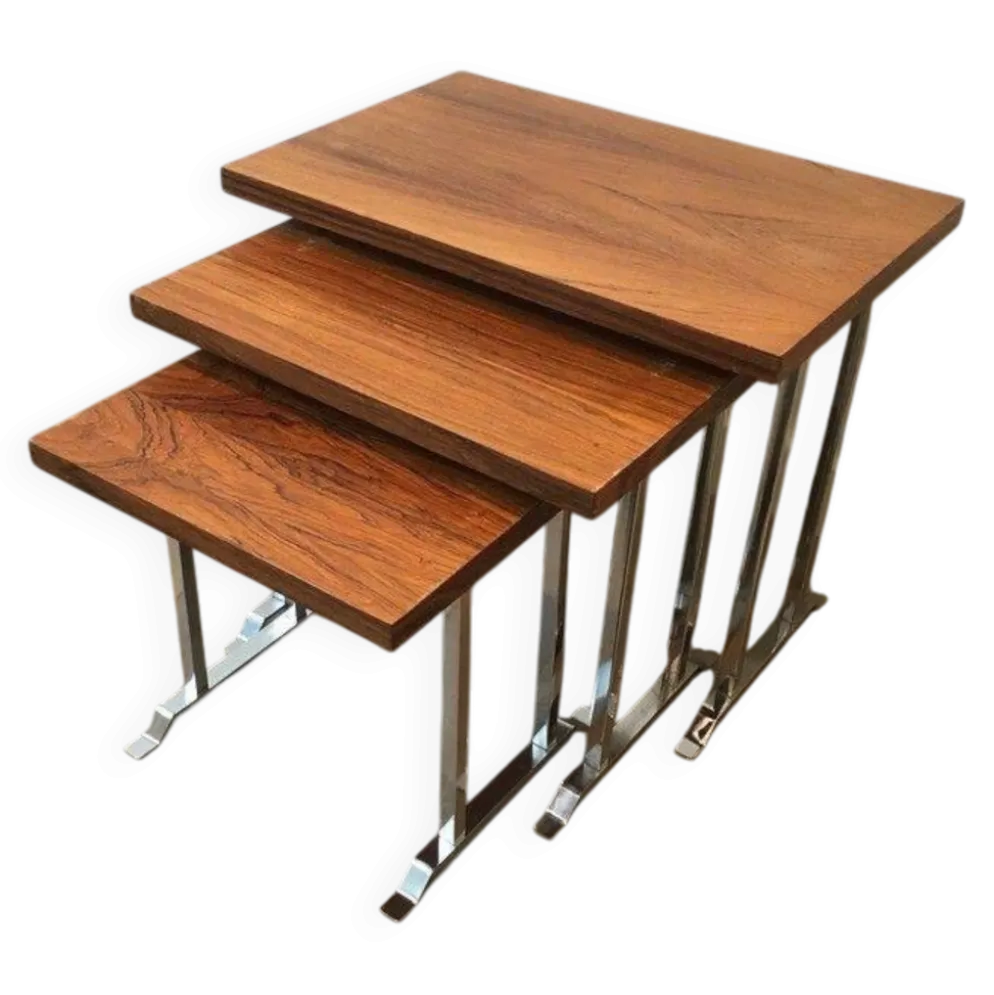 Suite de 3 tables gigognes en bois exotique et chrome