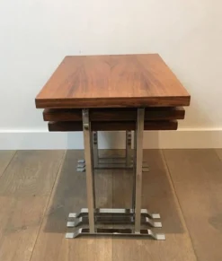 Suite de 3 tables gigognes en bois exotique et chrome
