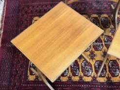 Suite de tables gigognes en teck des années 1970 de la marque GPlan